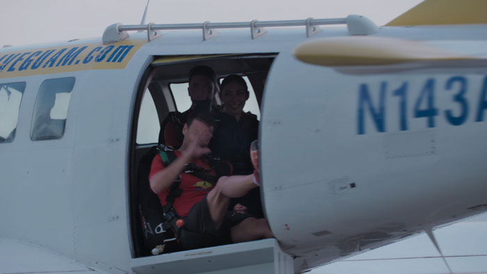 バチェラーヘリ