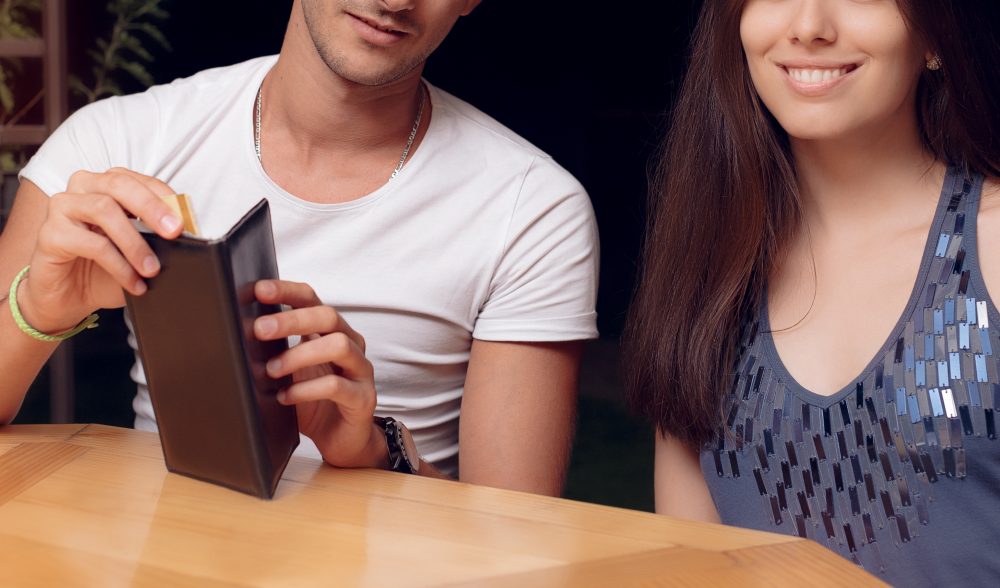 レストラン　奢り