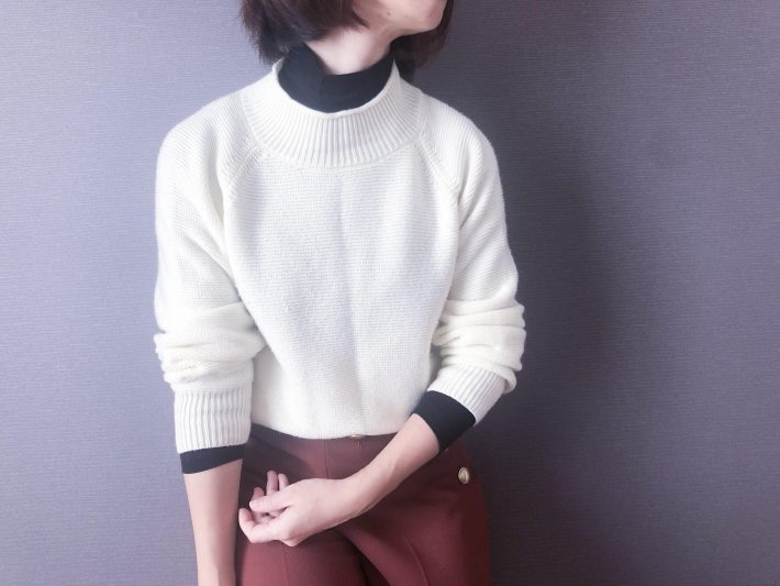 寒い日はセーターの下に着るといい