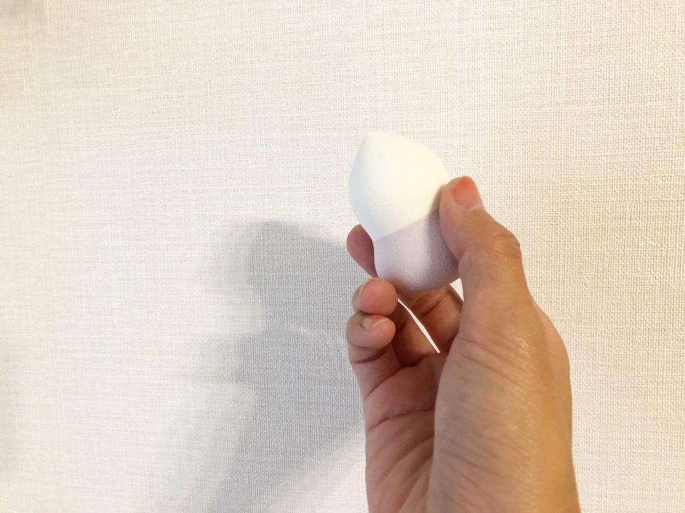 メイソウ【MINISO名創優品】「ヒョウタン型スポンジパフ」300円