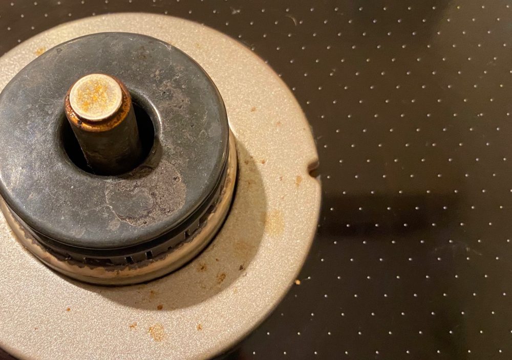 ダイソー「キッチン磨き」「落ち落ちV お風呂のカビ落とし」「落ち落ちV 壁紙・床の黒ずみ用」