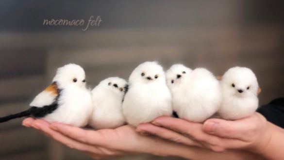 @MocomacoFさんの羊毛フェルト作品　「シマエナガ」