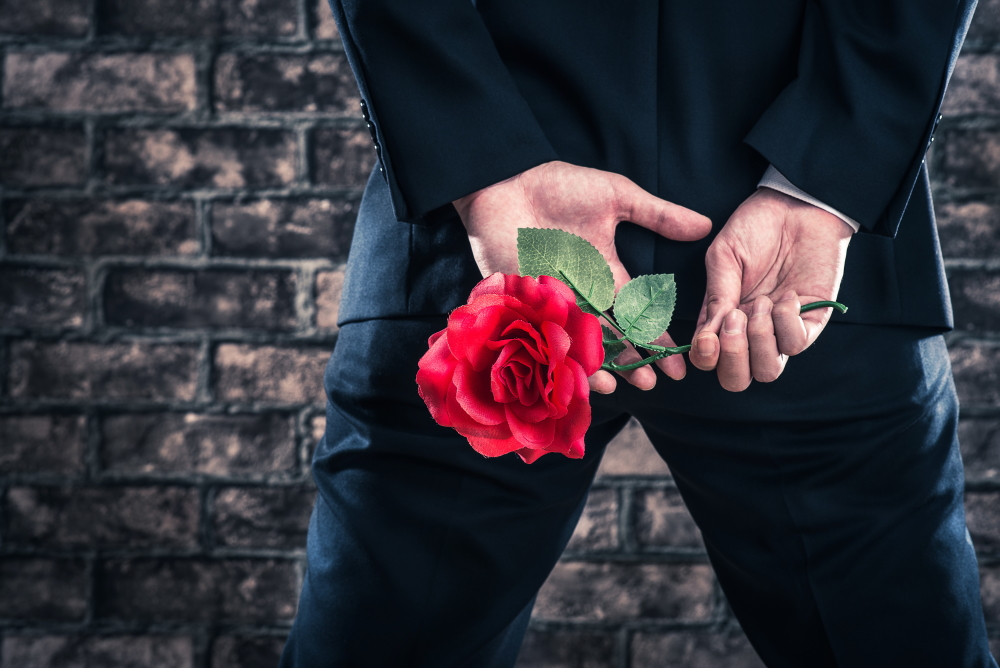 デートに誘う男性