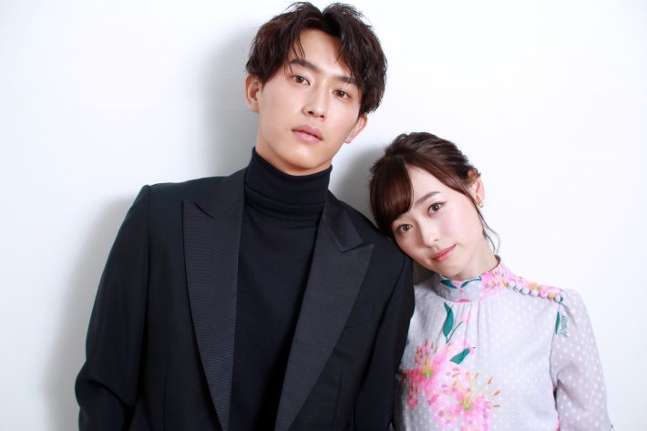 杉野遥亮さん、福原遥さん