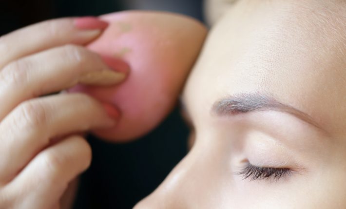 細菌の汚染度No.1「ドロップ型メイクスポンジ」