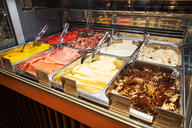 冬にアイス　イタリアの老舗チョコレート・ジェラート専門店「Venchi（ヴェンキ）」（東京都・銀座）