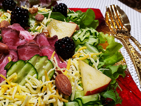 大事にすべきは3つ。 クリスマスにも活躍する「オシャレサラダ」レシピ