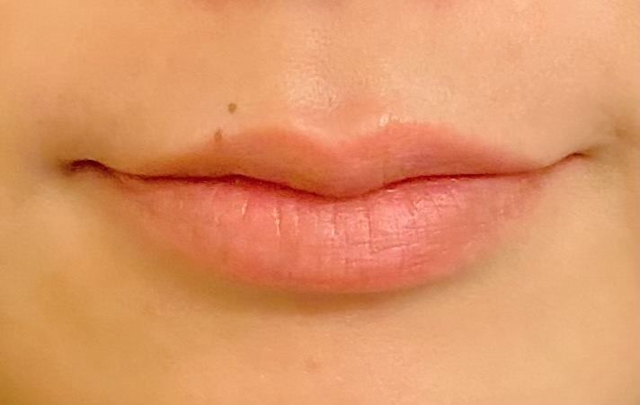 エテュセ「リップエッセンス(ホット)」1200円(税抜き)