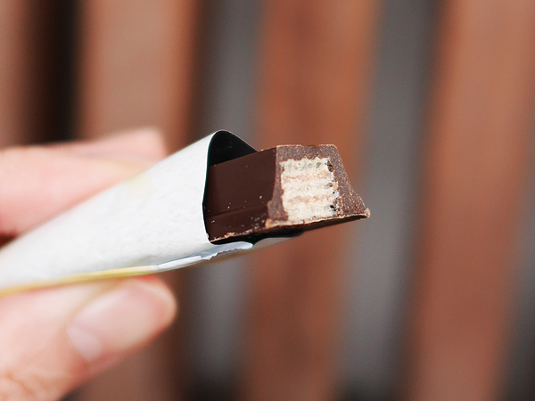 「キットカット ショコラトリー　カカオフルーツチョコレート」