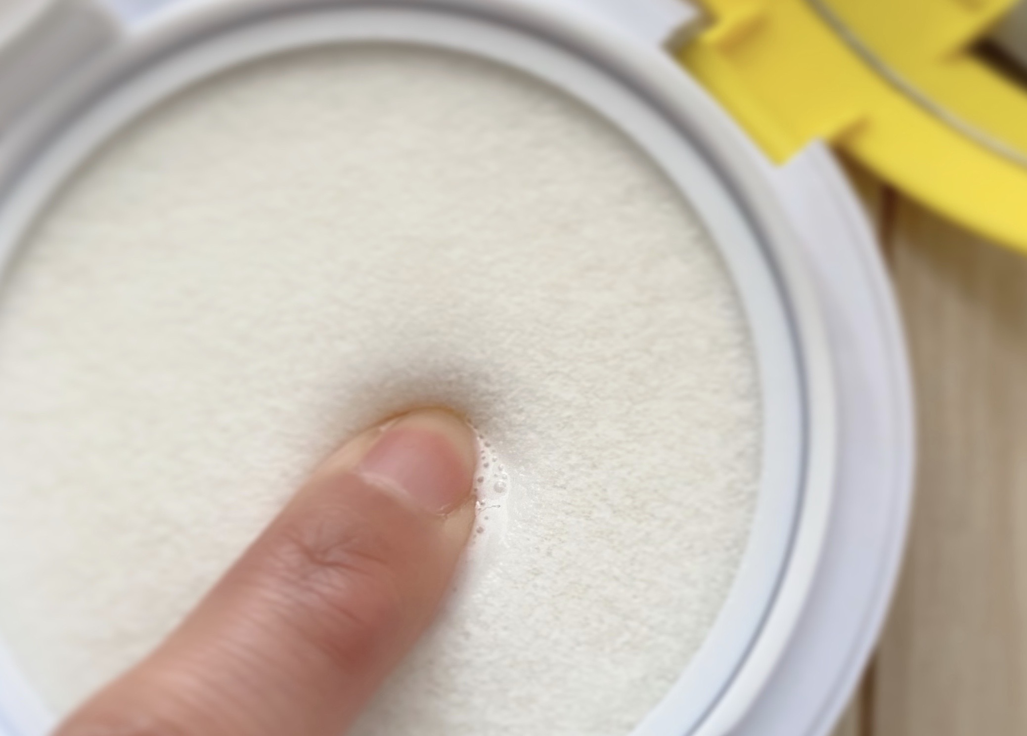 Fujiko「フジコあぶらとりウォーターパウダー」1,800円