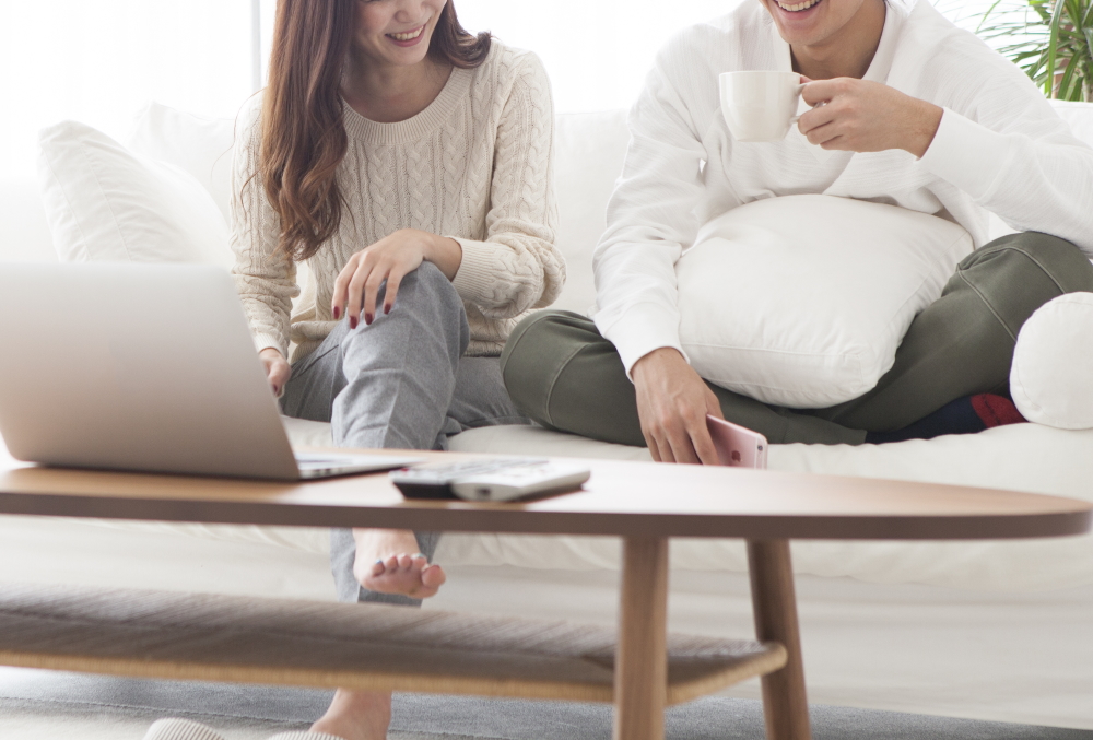 男女　カップル　夫婦　恋人