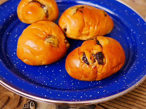 定番レーズンパンはここで買え！ スーパー、デパ地下の真の銘品