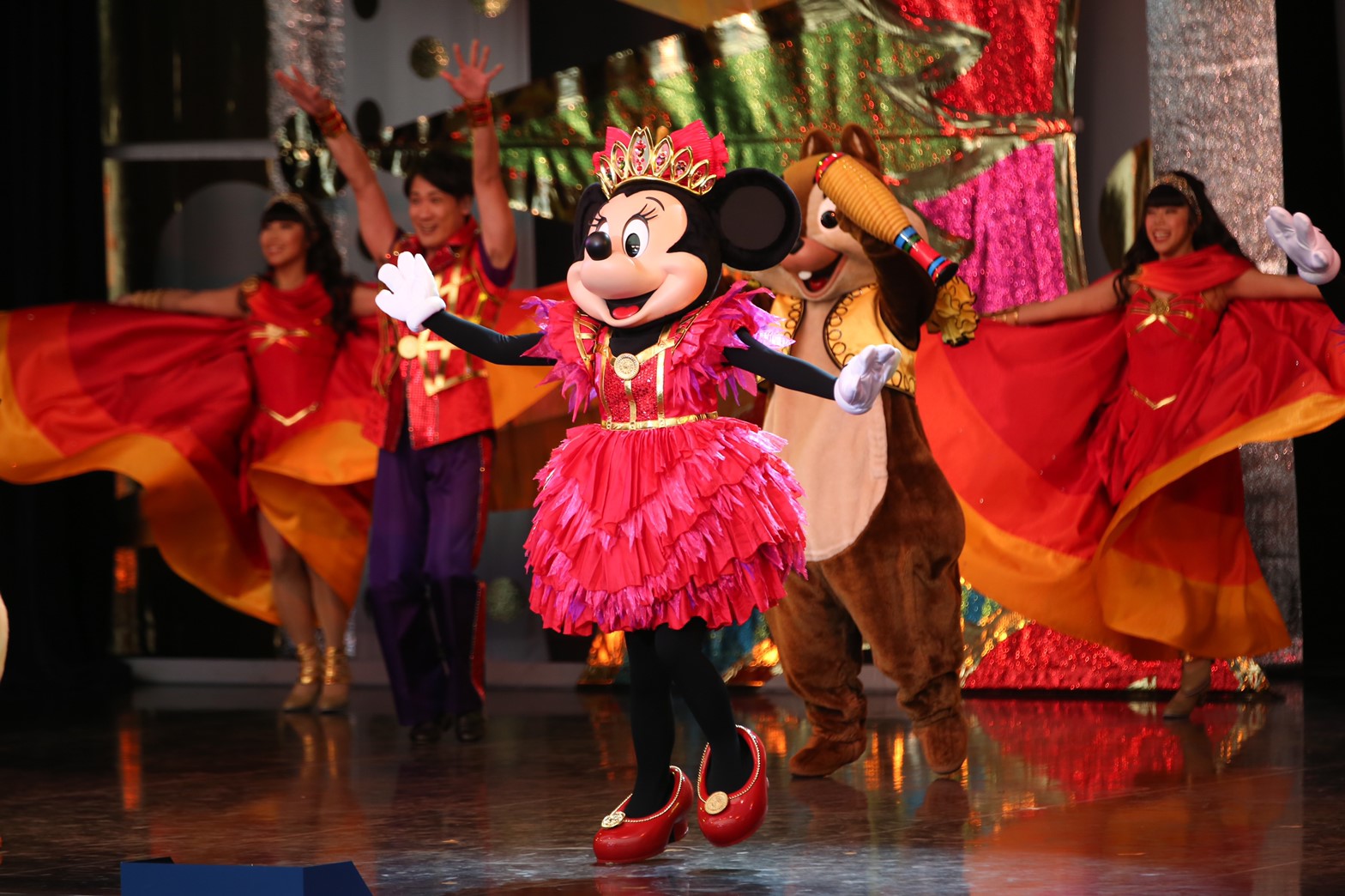 東京ディズニーランドで実施中のミニーマウスが主役の特別プログラム「ベリー・ベリー・ミニー！」