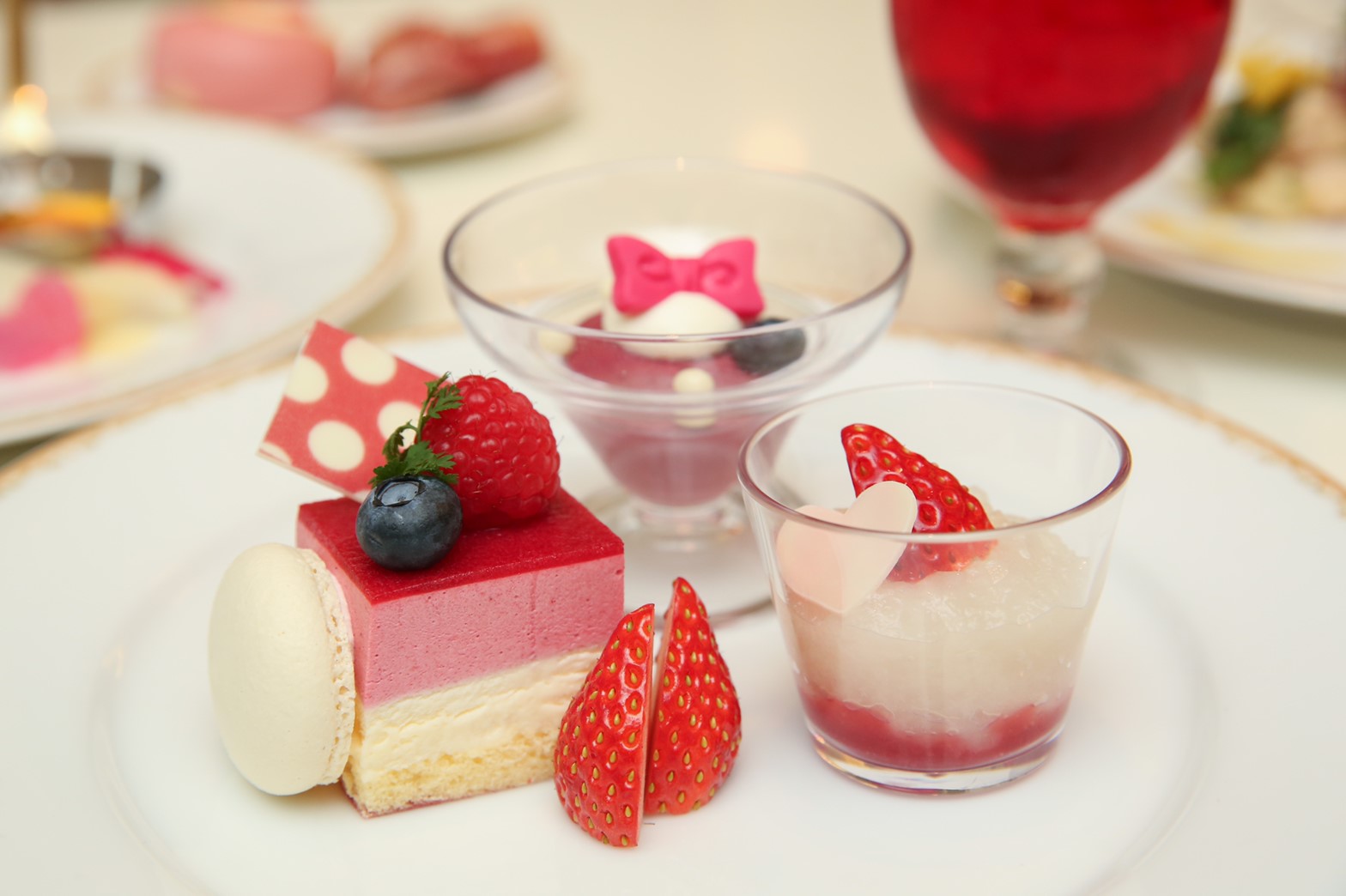 東京ディズニーランドで実施中のミニーマウスが主役の特別プログラム　シャーウッドガーデン・レストラン