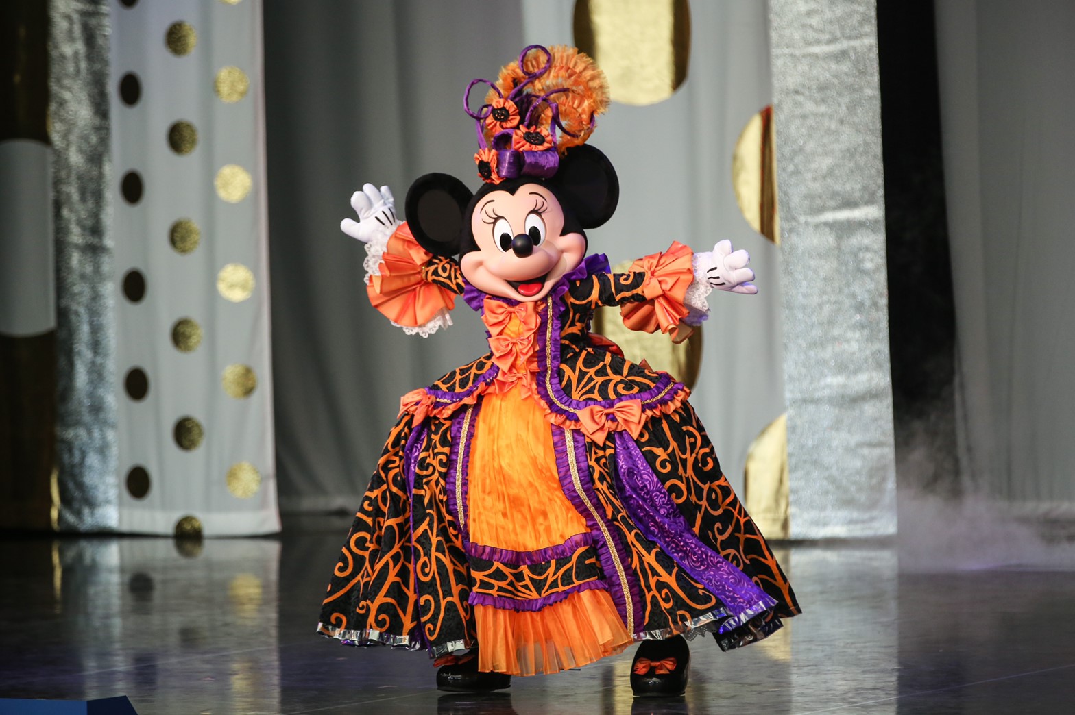 東京ディズニーランドで実施中のミニーマウスが主役の特別プログラム「ベリー・ベリー・ミニー！」