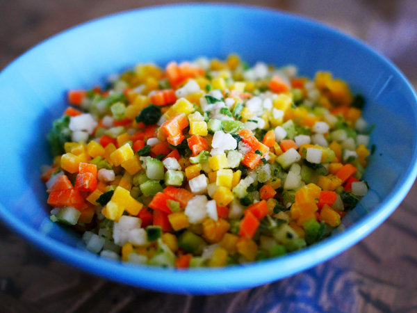 「彩り野菜ライスを主役で楽しむ絶品レシピ」を2つご紹介