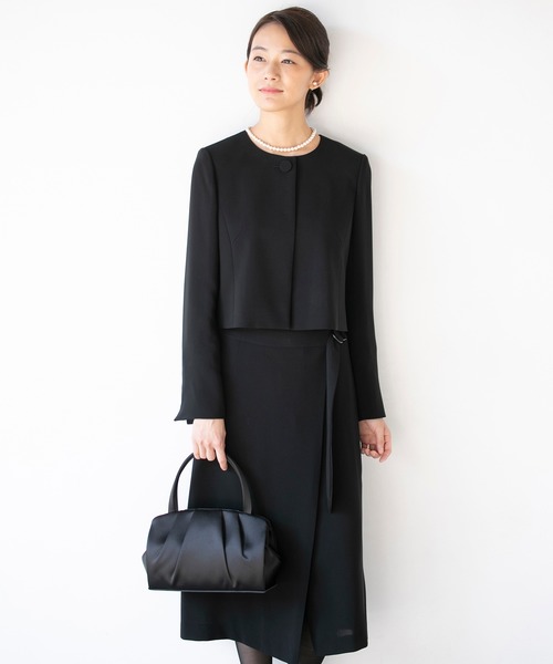 質問14ブラックフォーマル