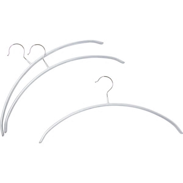 「すべりにくいアーチ型ハンガー(ラミー 3本組)」277円