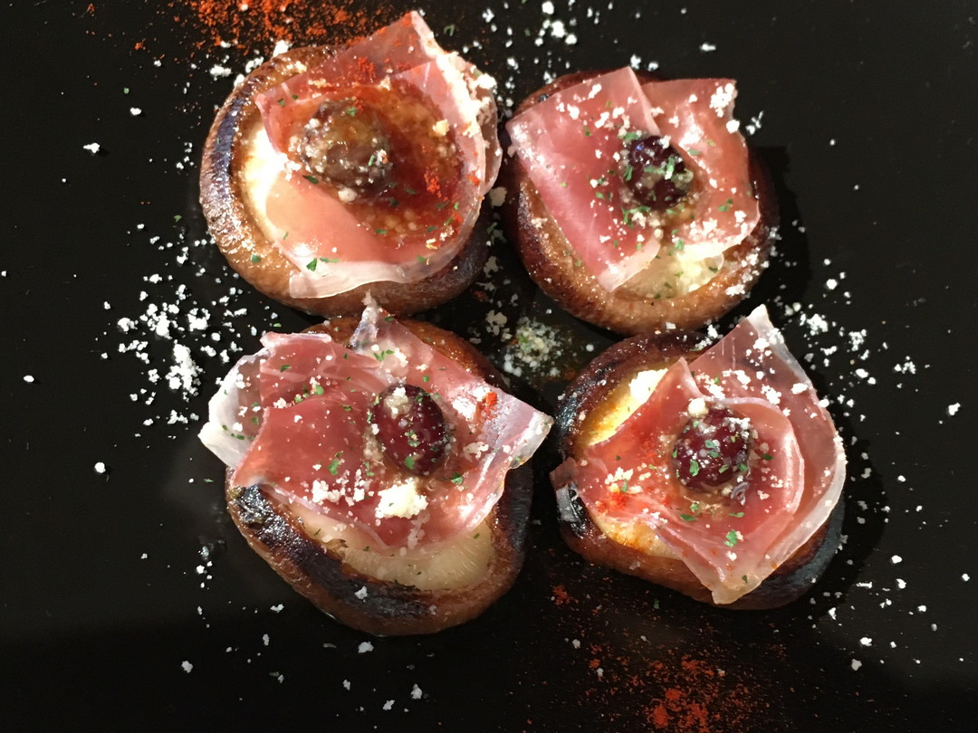 「しいたけのグリル～生ハム醤油豆のせ」