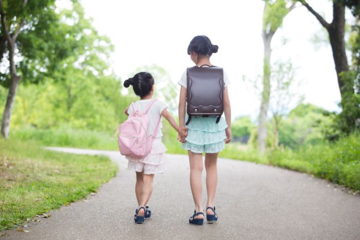 姉妹、少女、小学生、子供、子ども、女の子