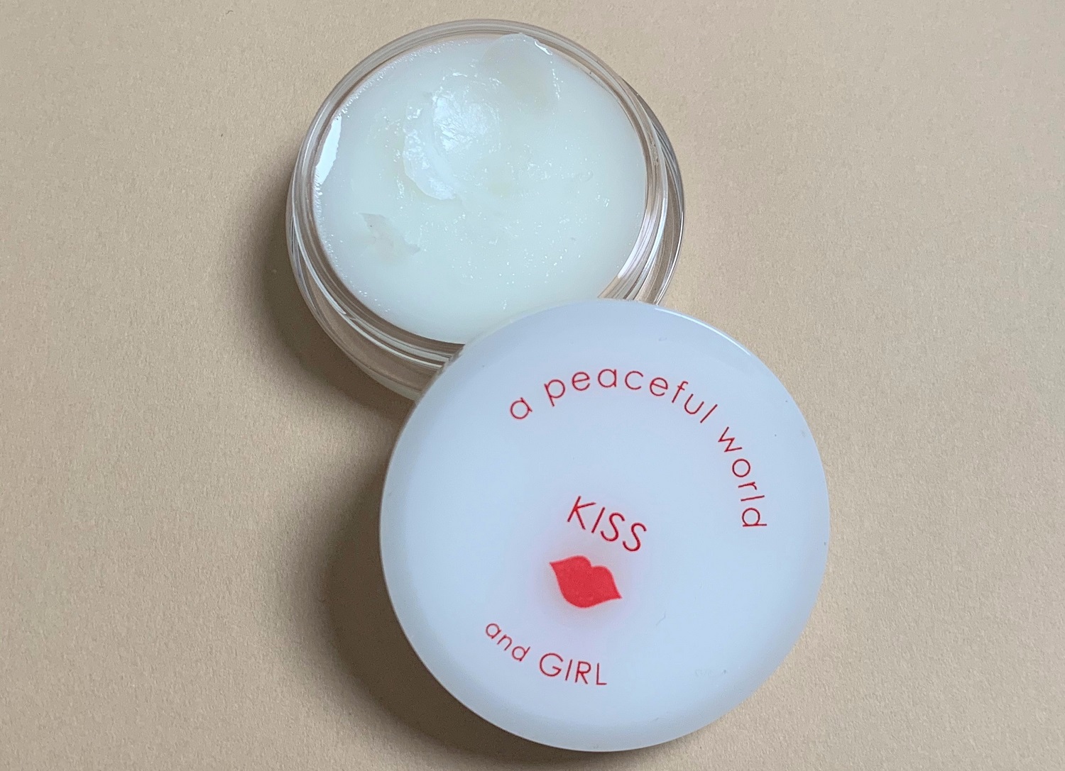 a peaceful world kiss