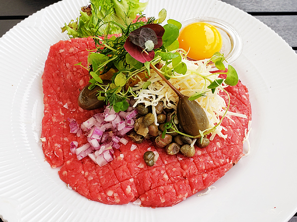 スモーブロー（Smørrebrød）　デンマークで知った、太らないパンの食べ方が画期的だった