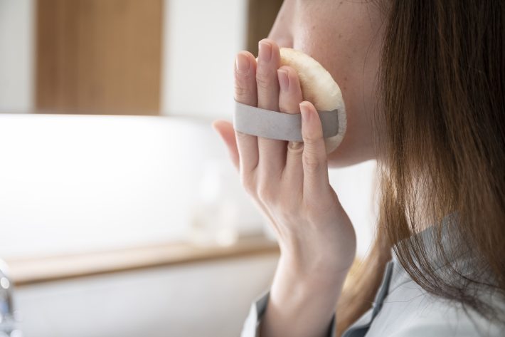 疲れ顔の原因は化粧崩れではなかった