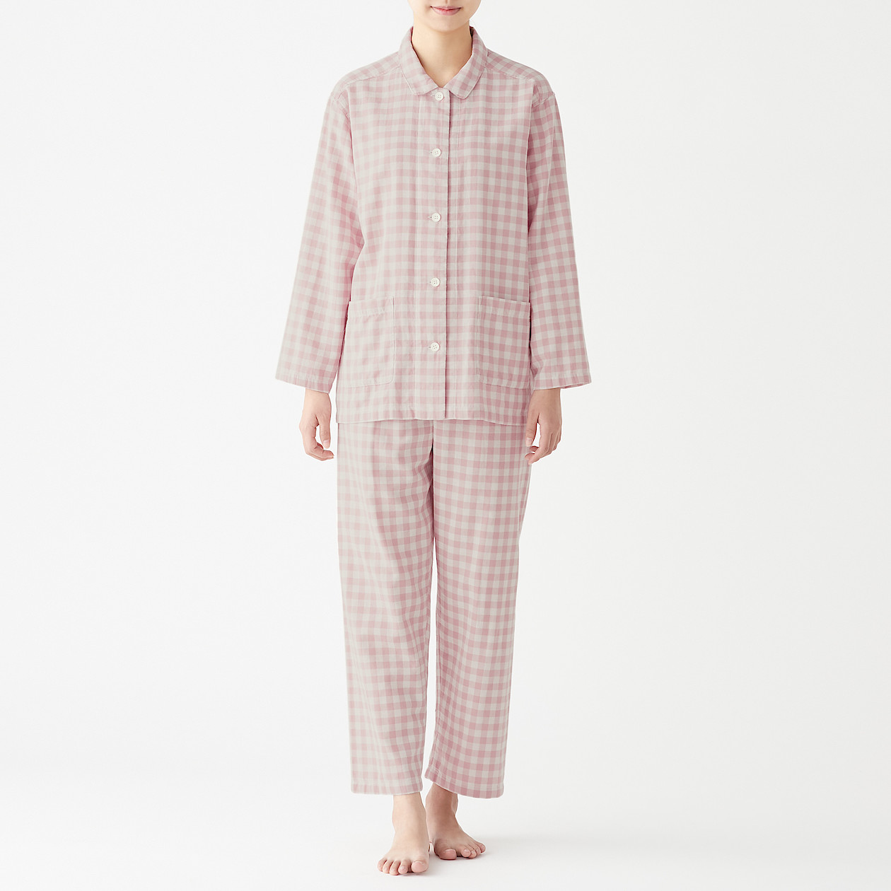 無印良品「脇に縫い目のない　二重ガーゼパジャマ 婦人Ｍ・ピンク×チェック」3,990円(税込み)