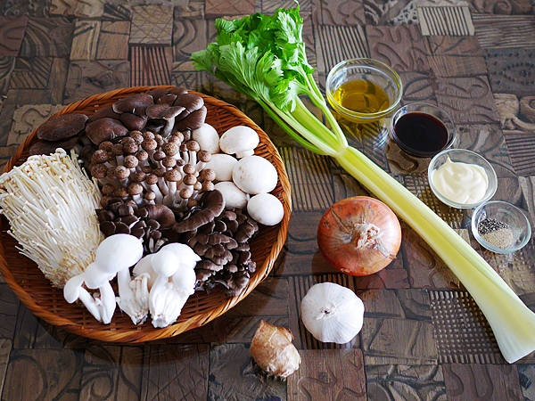 子供にもお手伝い可能！ 定番料理がグーンとおいしくなる 大量ストック料理「きのこのラグー」の作り方
