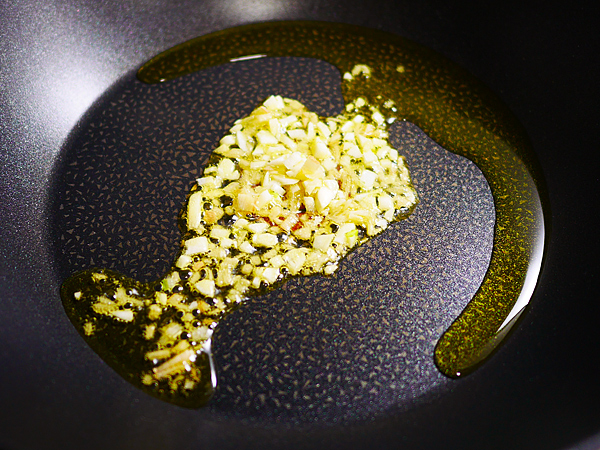 子供にもお手伝い可能！ 定番料理がグーンとおいしくなる 大量ストック料理「きのこのラグー」の作り方