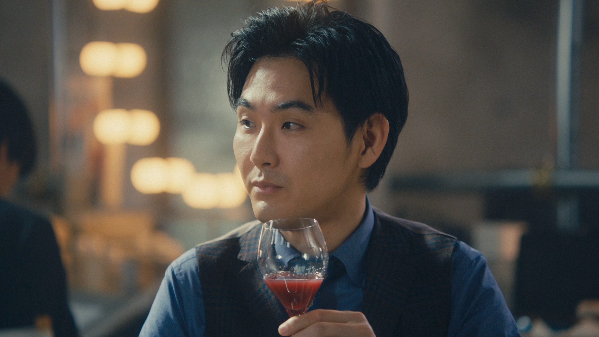 松田龍平　「ファンタ プレミアグレープ」新TVCM