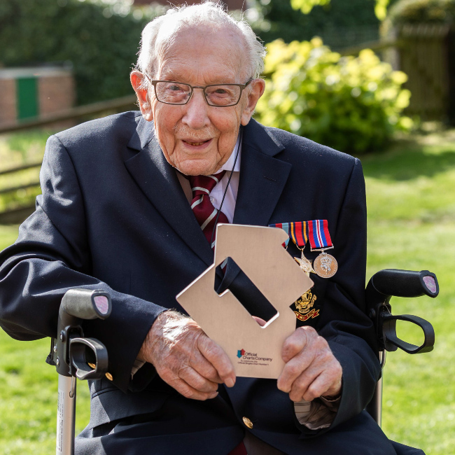 トム・ムーアさん