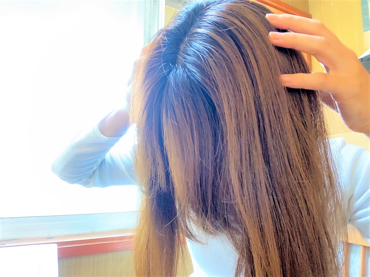 美容院に行けずプリン頭に