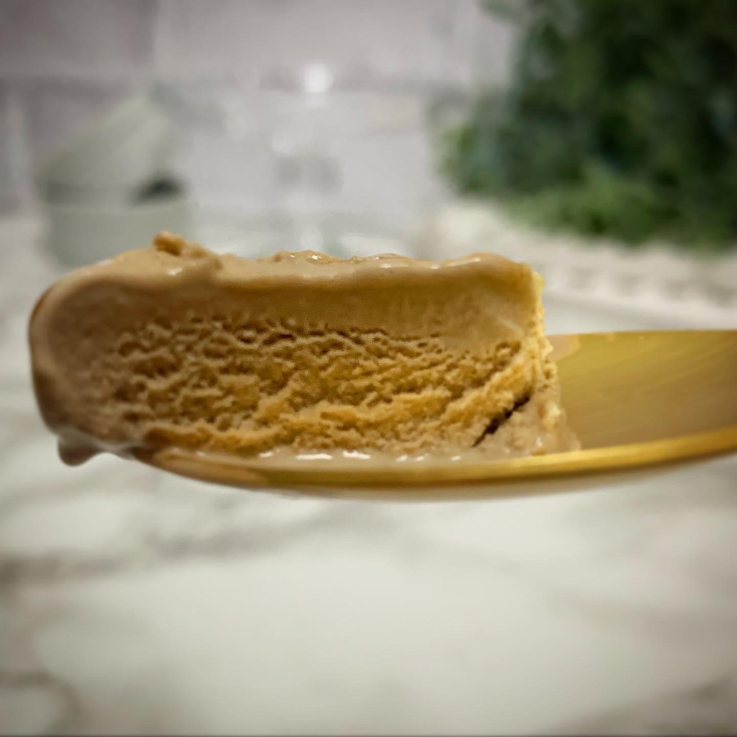 明治「エッセルスーパーカップスイーツ タピオカ紅茶ラテ」