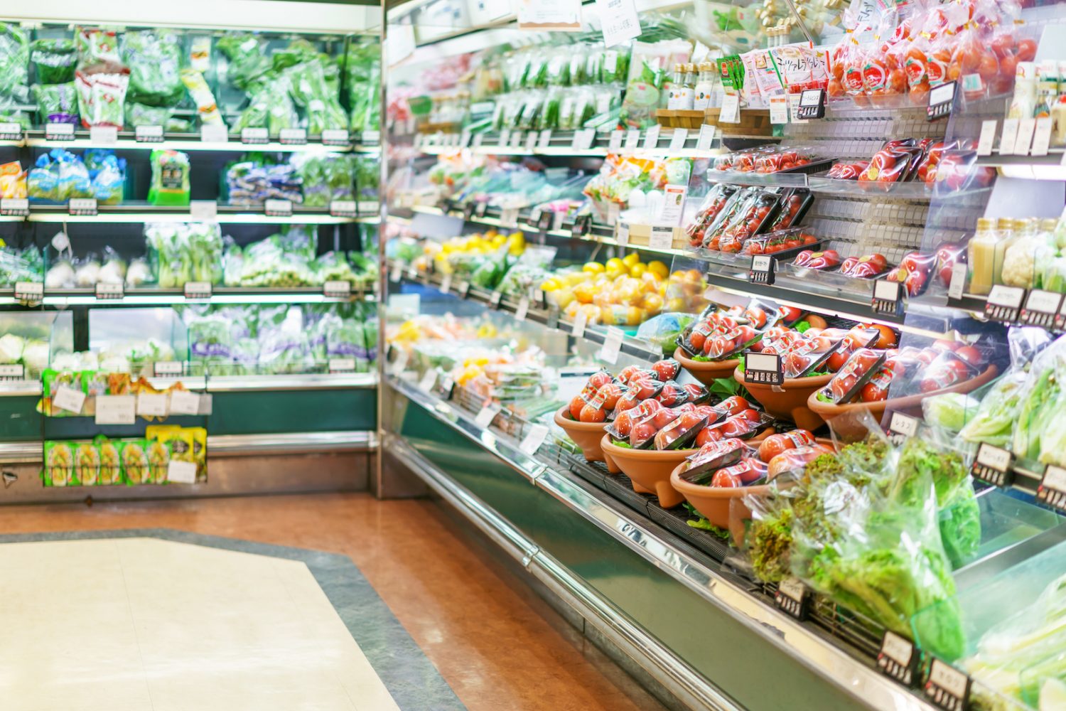 危険が多いスーパーでは驚きの行動に