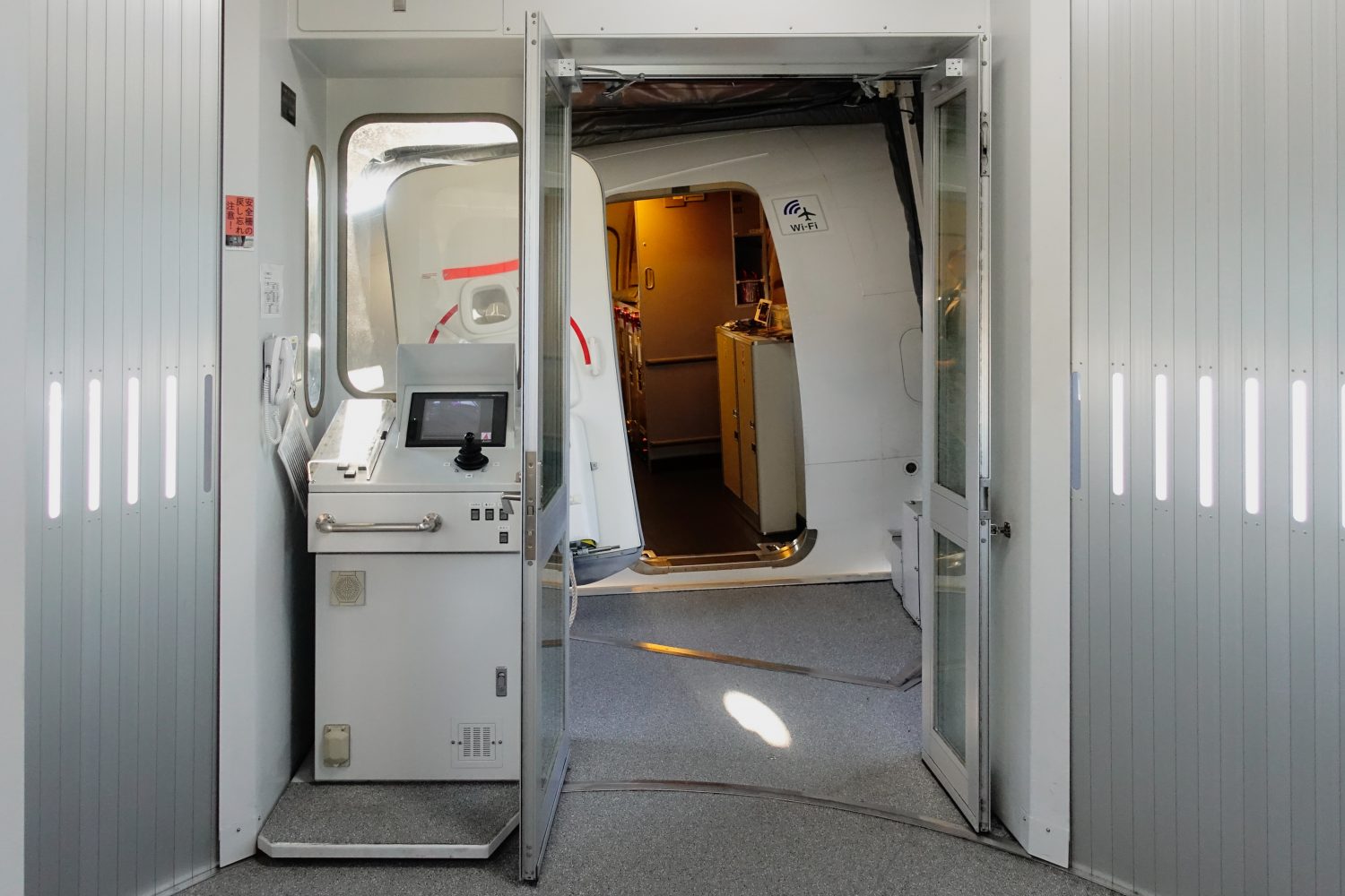 好き嫌いが分かれる機内でのブリーフィング