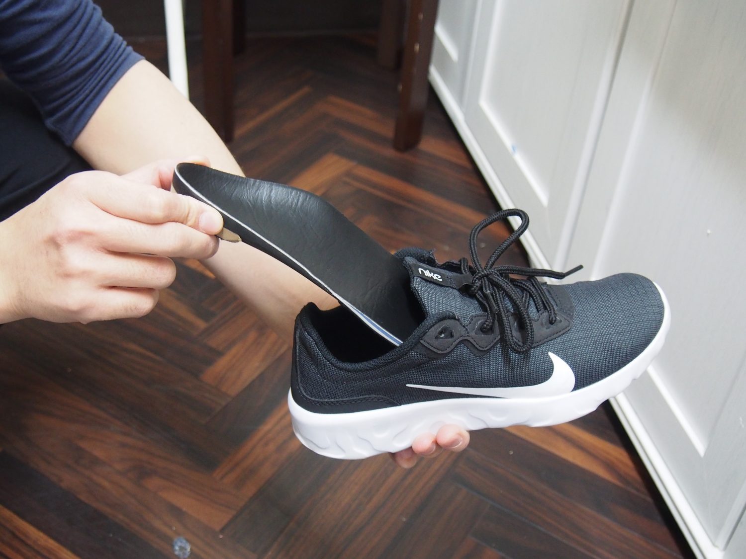 少しゆとりのある靴を選ぶ