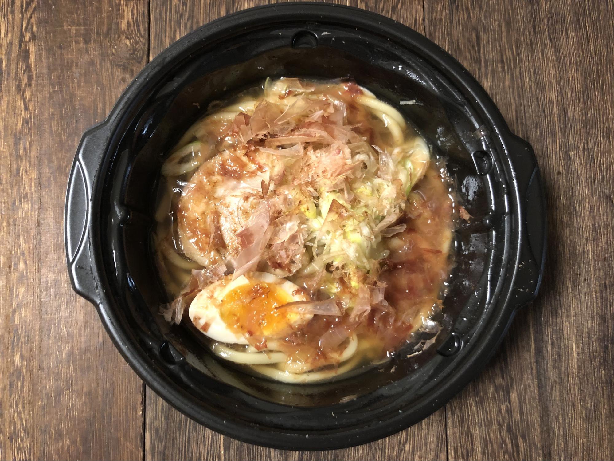 付属の追いがつおをかけるとこんな感じ