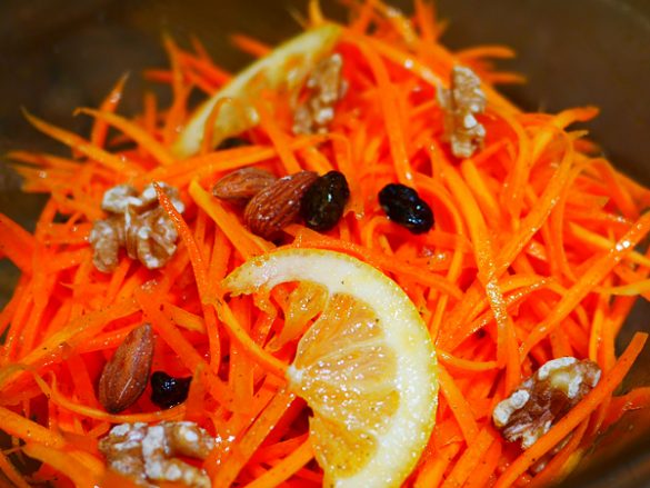 ⑤作りおきサラダ(2)キャロットラペ（調理時間：10分）