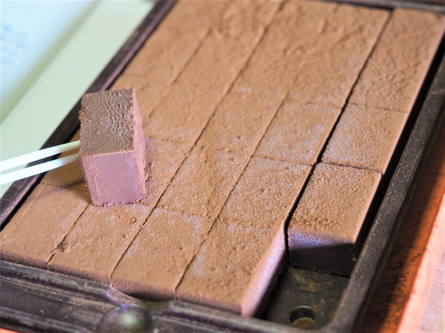 砂糖不使用とは思えない美味しさの生チョコ風菓子