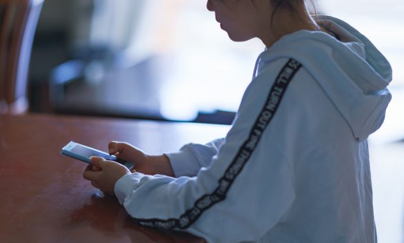 ママ友からオンライン井戸端会議に誘われる