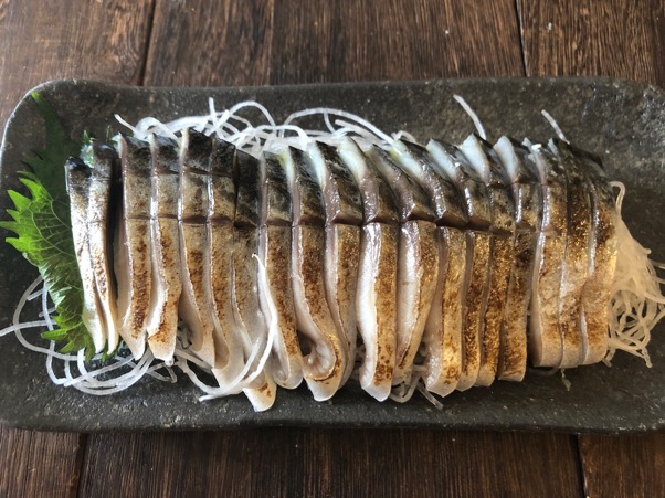 明太子や〆サバなど定番食材を炙ってみた！・〆サバ完成