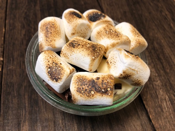 マシュマロ表面だけトロトロになった