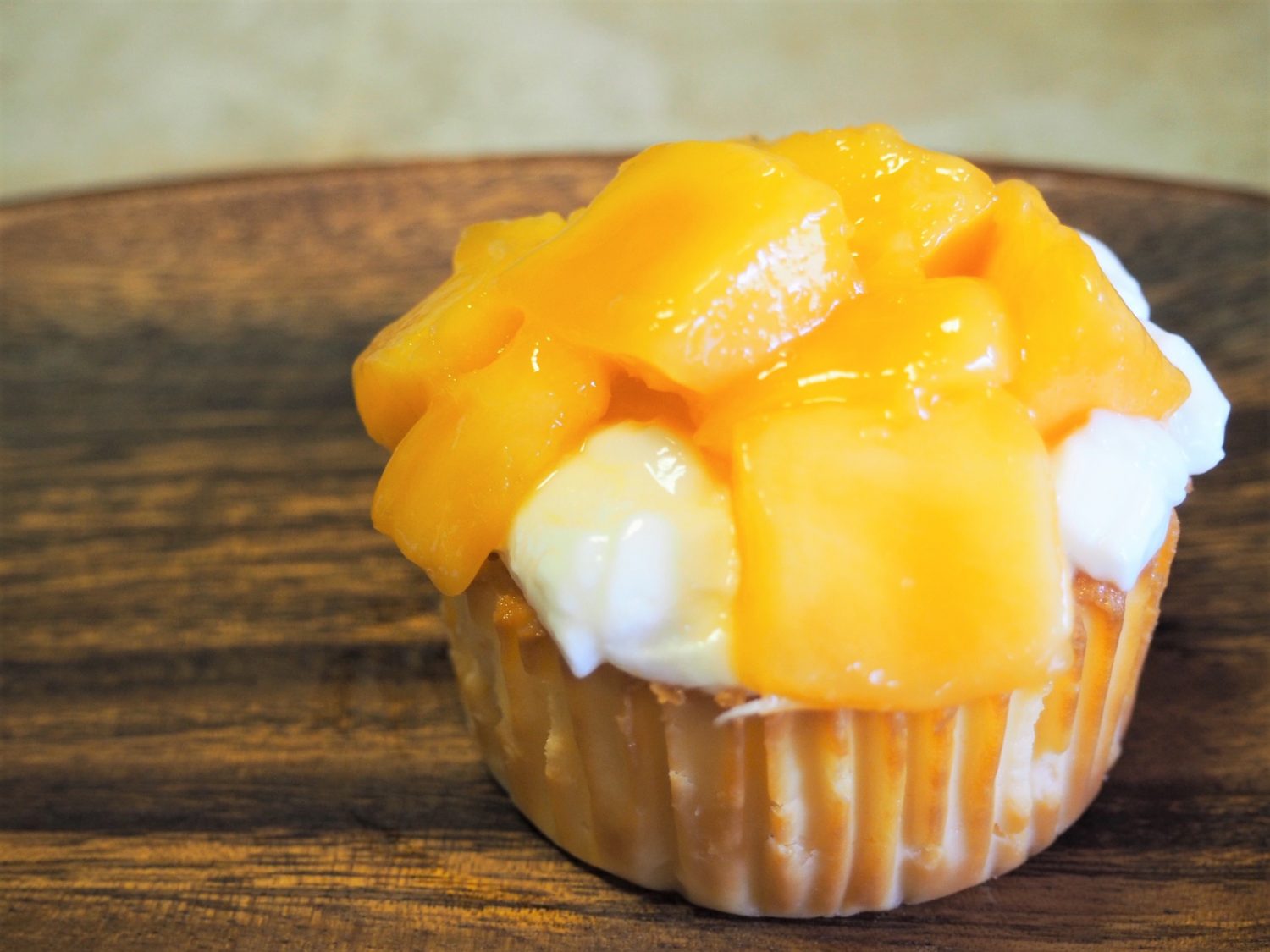 マンゴーを乗せます