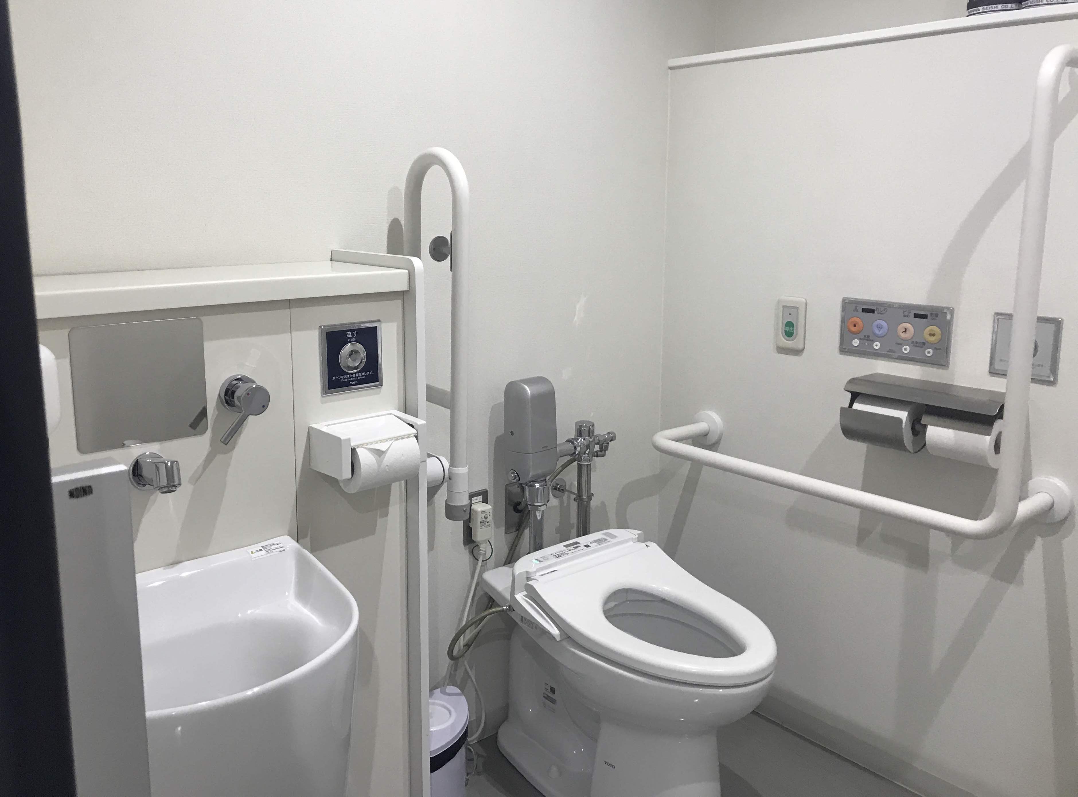 多目的トイレ１