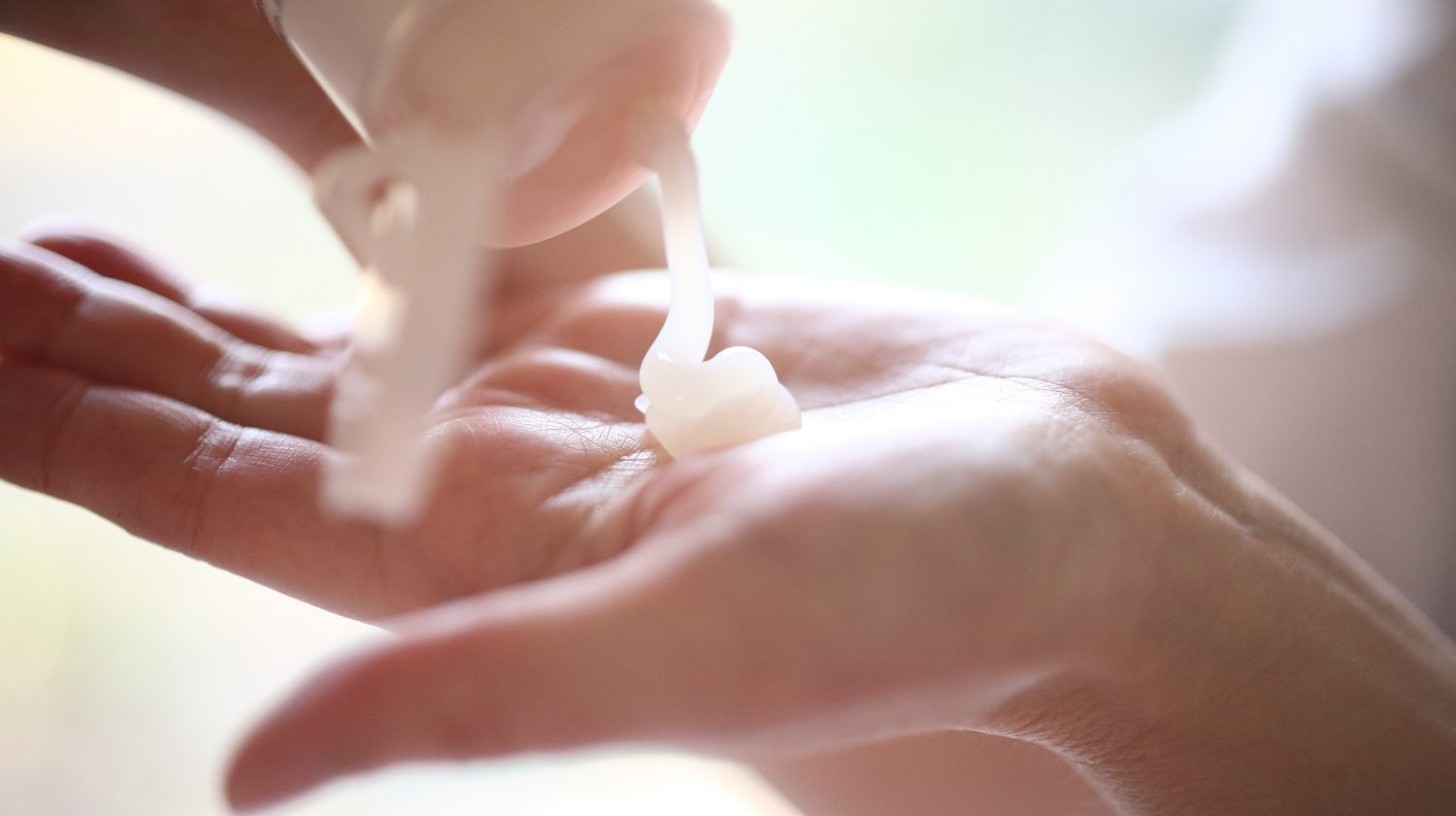 毛穴はやさしくなだめる