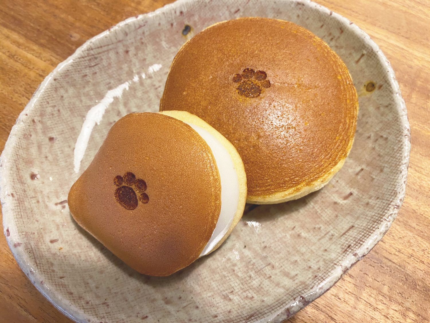 肉球の焼き印にメロメロ…　どら焼き