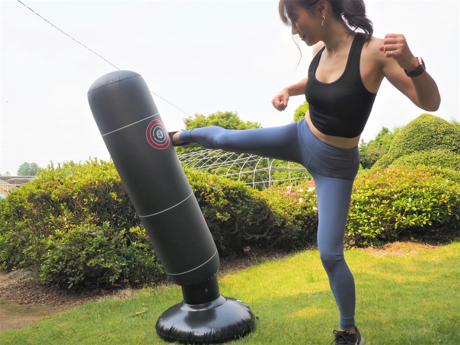 ダイエット＆ストレス発散に、「パンチングマシン」を1週間殴り続けてみた