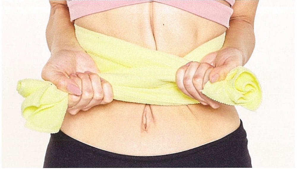 「タオル肋骨締め」でくびれゲット1