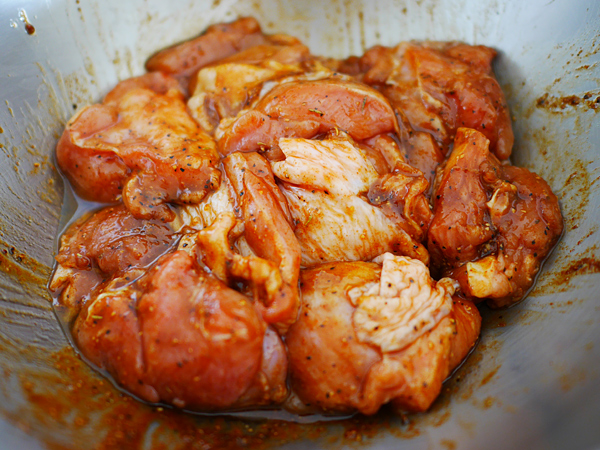 スパイシーグリルチキン（ケイジャンチキン、ジャークチキン）